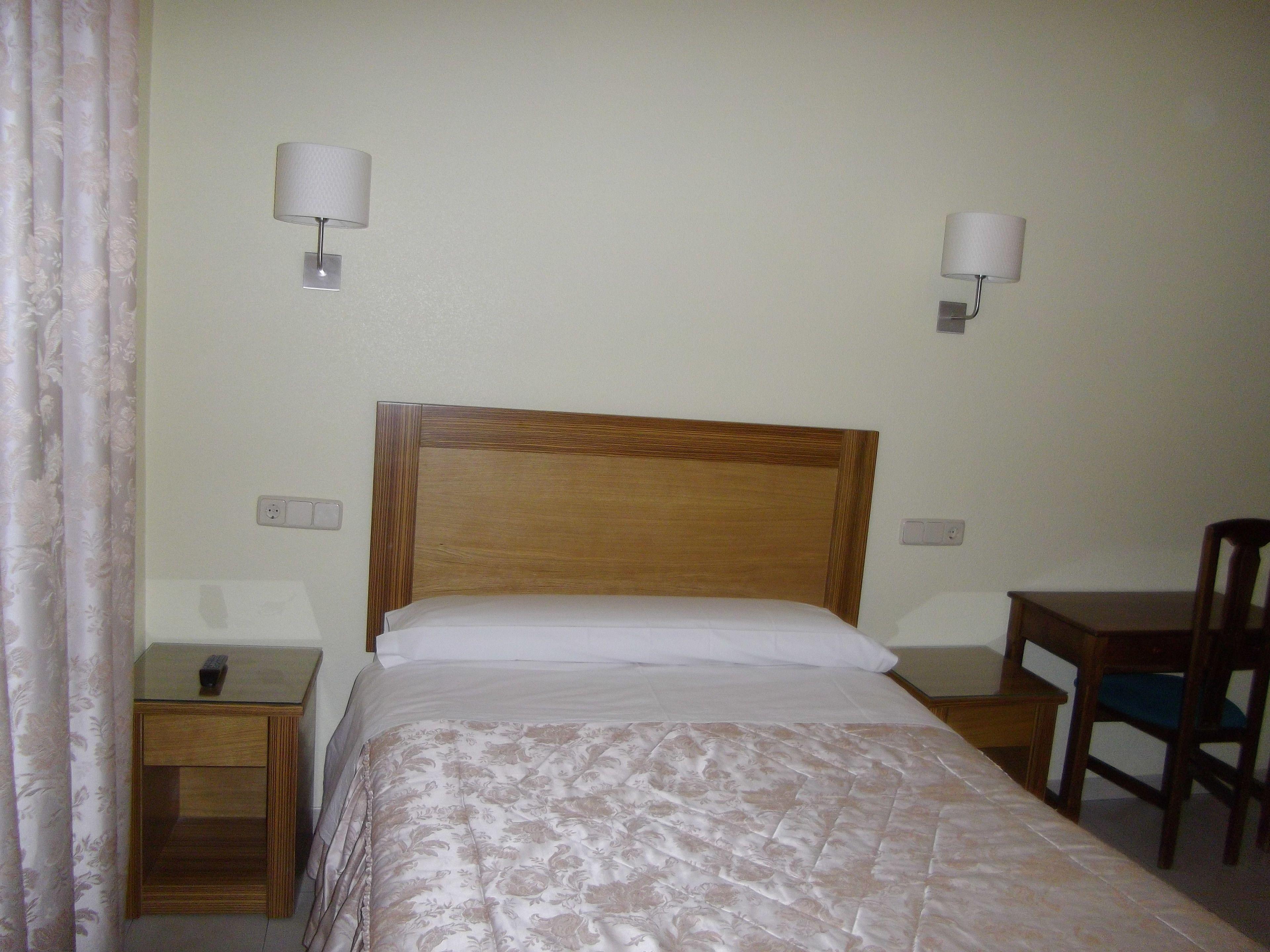 Hostal Rivera - Atocha - Madrid — Foto 2
